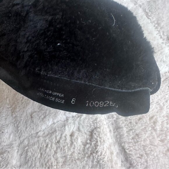 Ugg | Black 1009250 Abree Short Boots | Size 8 - Picture 12 of 13